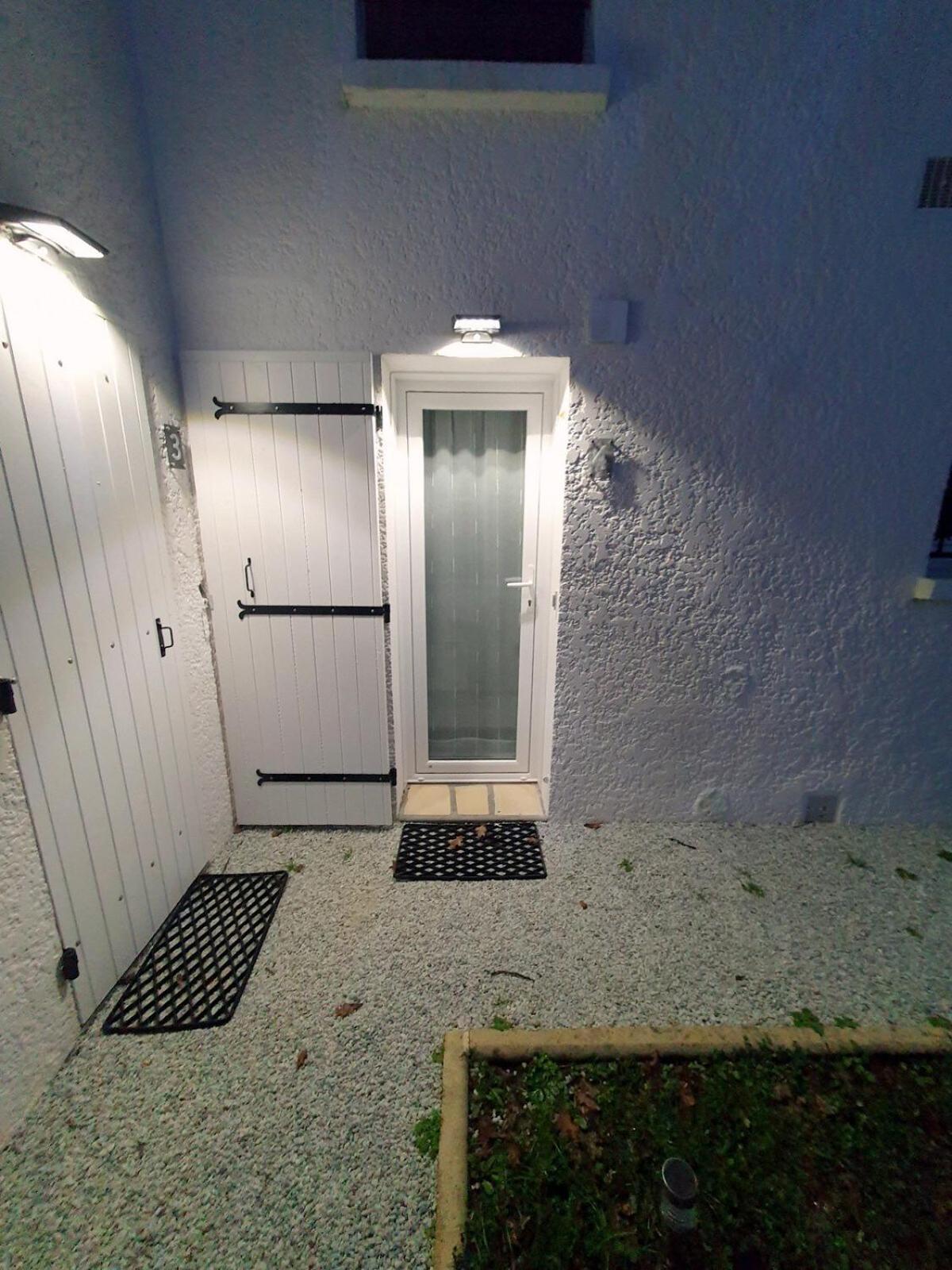 Calme Jardin & Parking Prox Royan Appart 2 Médis מראה חיצוני תמונה